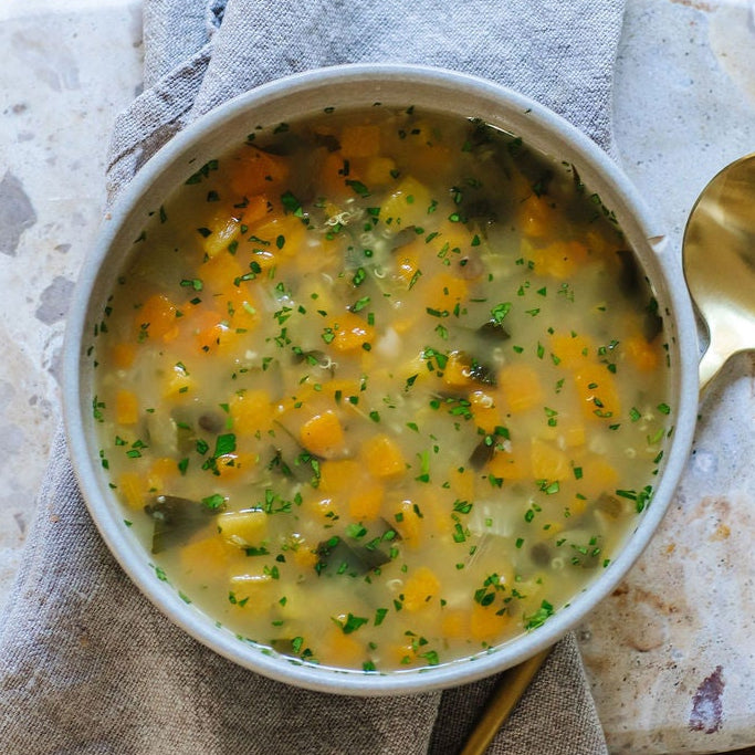 A seriously healthy, aromatic soup, that hits all the markers. Great for your gut, immunity and packed with flavour.